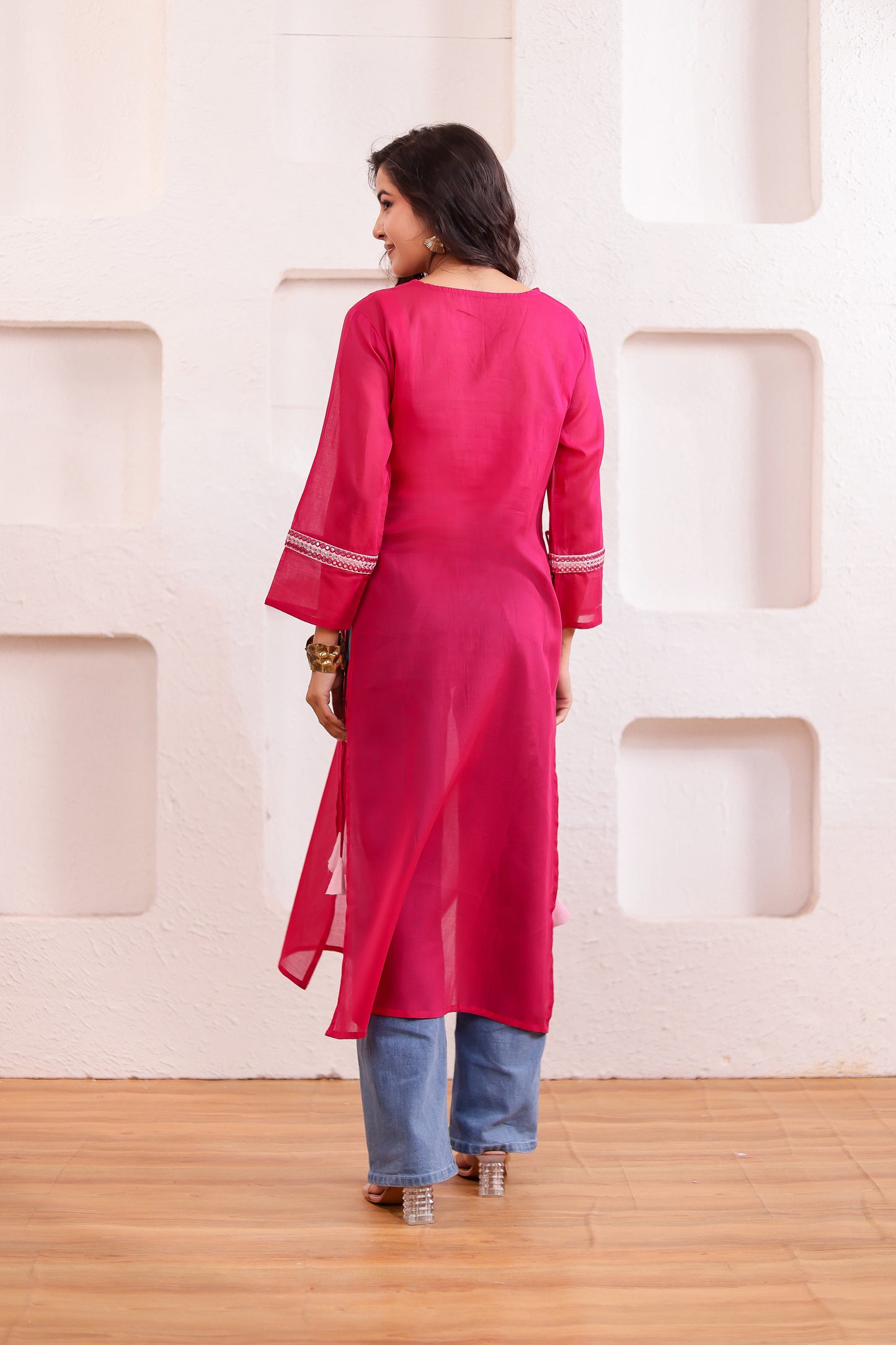 Maharani Mirror Embroidery Collar Kurta