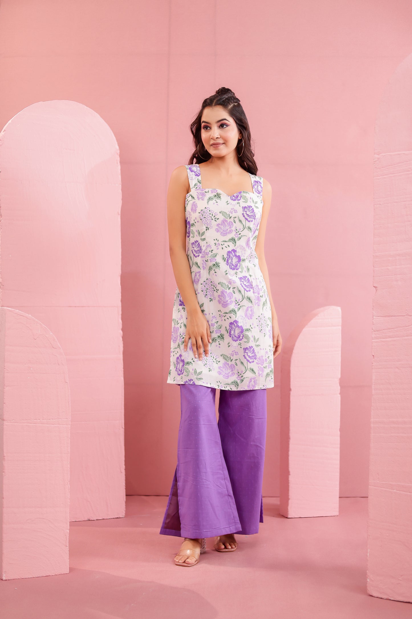 Lavaya floral sleeveless kurti